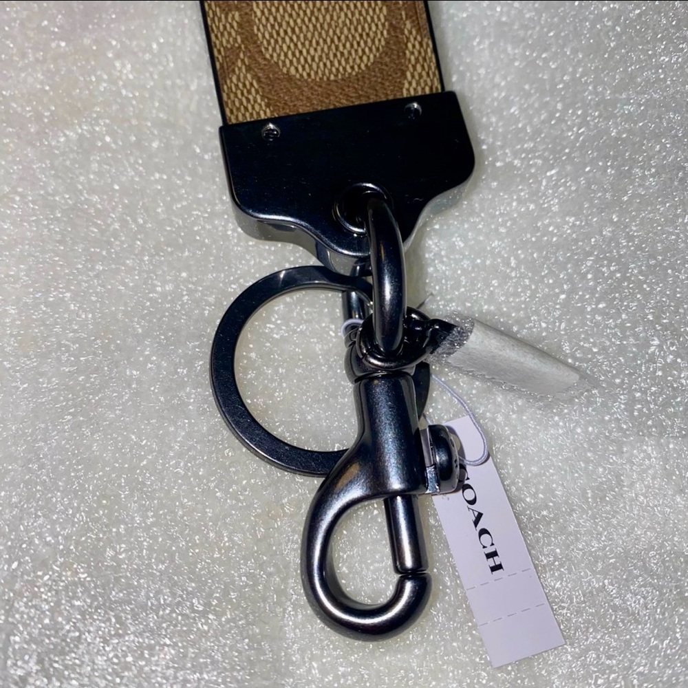 Coach Loop Key Fob In Signature Canvas New - Picture 3 of 9